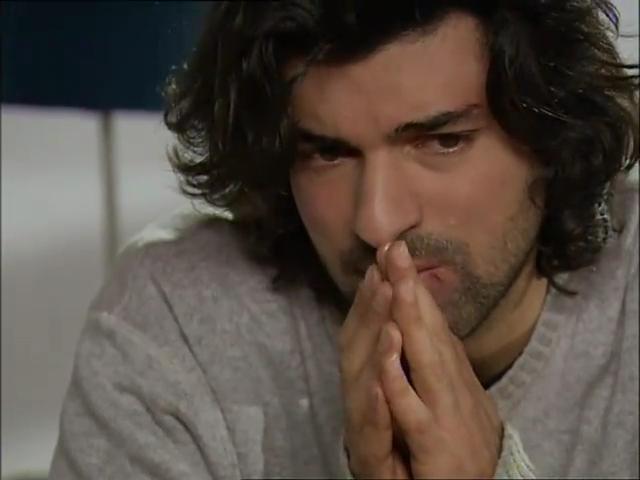 Fatmagülün Sucu Ne 20.Bölüm Part 1.flv_snapshot_29.47_[2013.02.10_21.25.23].jpg