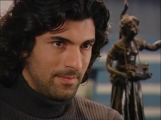 Fatmagülün Suçu Ne 27.Bölüm.flv_snapshot_00.20.59_[2013.02.23_23.48.54].jpg