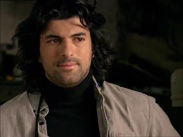 Fatmagülün Suçu Ne 27.Bölüm.flv_snapshot_01.20.46_[2013.02.24_00.15.57].jpg