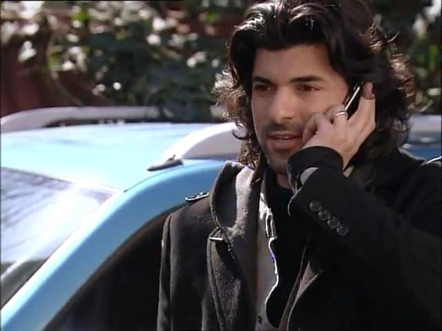 Fatmagülün Suçu Ne 28.Bölüm.flv_snapshot_00.06.42_[2013.02.24_23.22.47].jpg