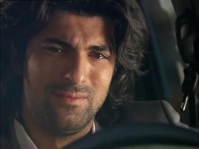 Fatmagülün Suçu Ne 28.Bölüm.flv_snapshot_01.20.52_[2013.02.24_23.43.02].jpg